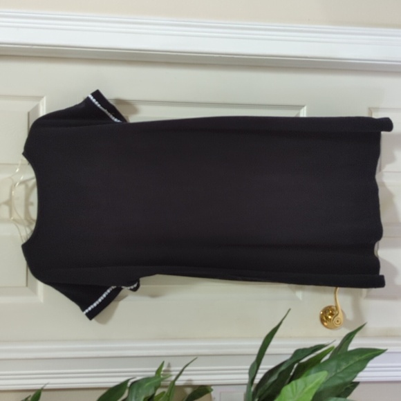 Miss Elaine Black Short Sleeve Swim Coverup - Picture 4 of 6